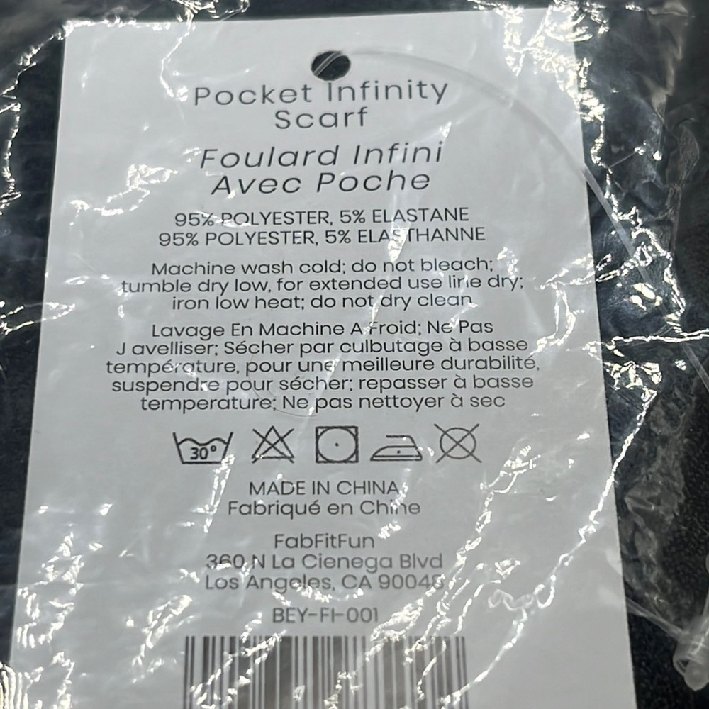 Beyond Yoga Pocket Infinity Scarf in Black